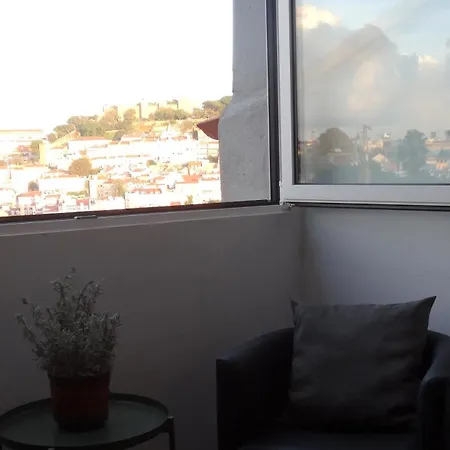 Condessa - Modern Charm In Historic