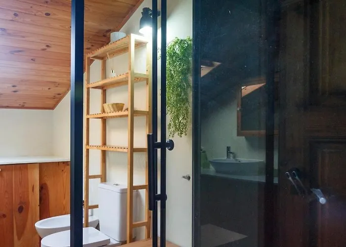 Condessa - Modern Charm In Historic شقة