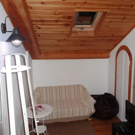 Condessa - Modern Charm In Historic